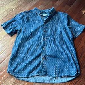 Men’s Old Navy Shirt